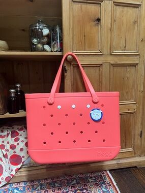 NWT BOGG BAG Large Coral Tote